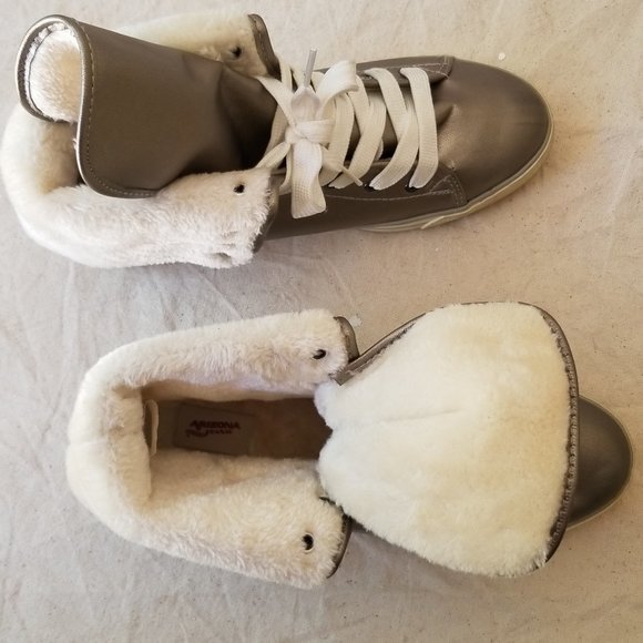 Arizona Jean Co High Top Sneakers with faux Fur Lining 9M - Picture 3 of 11